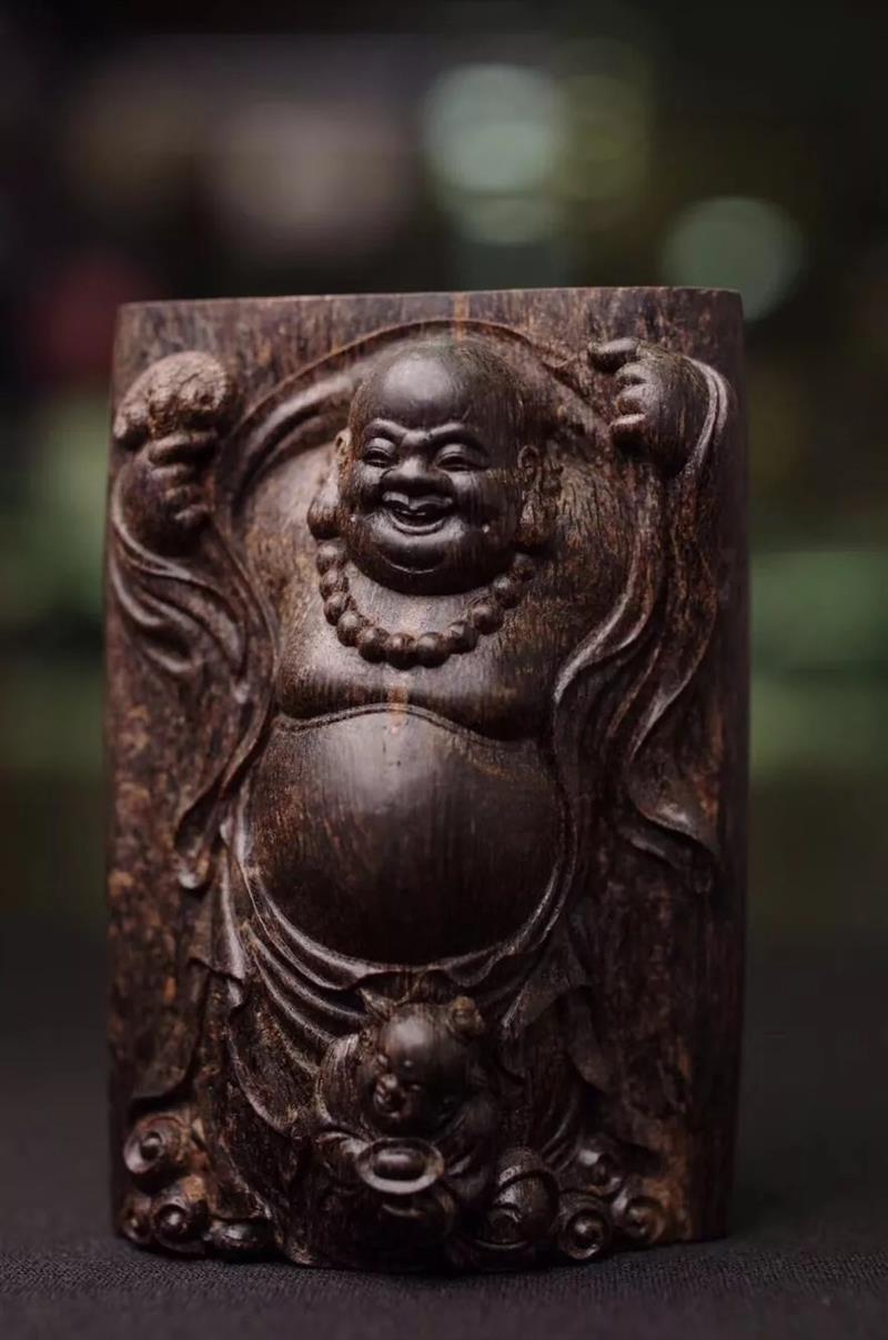 「沉香雕刻」比黃金還珍貴,時代沉香